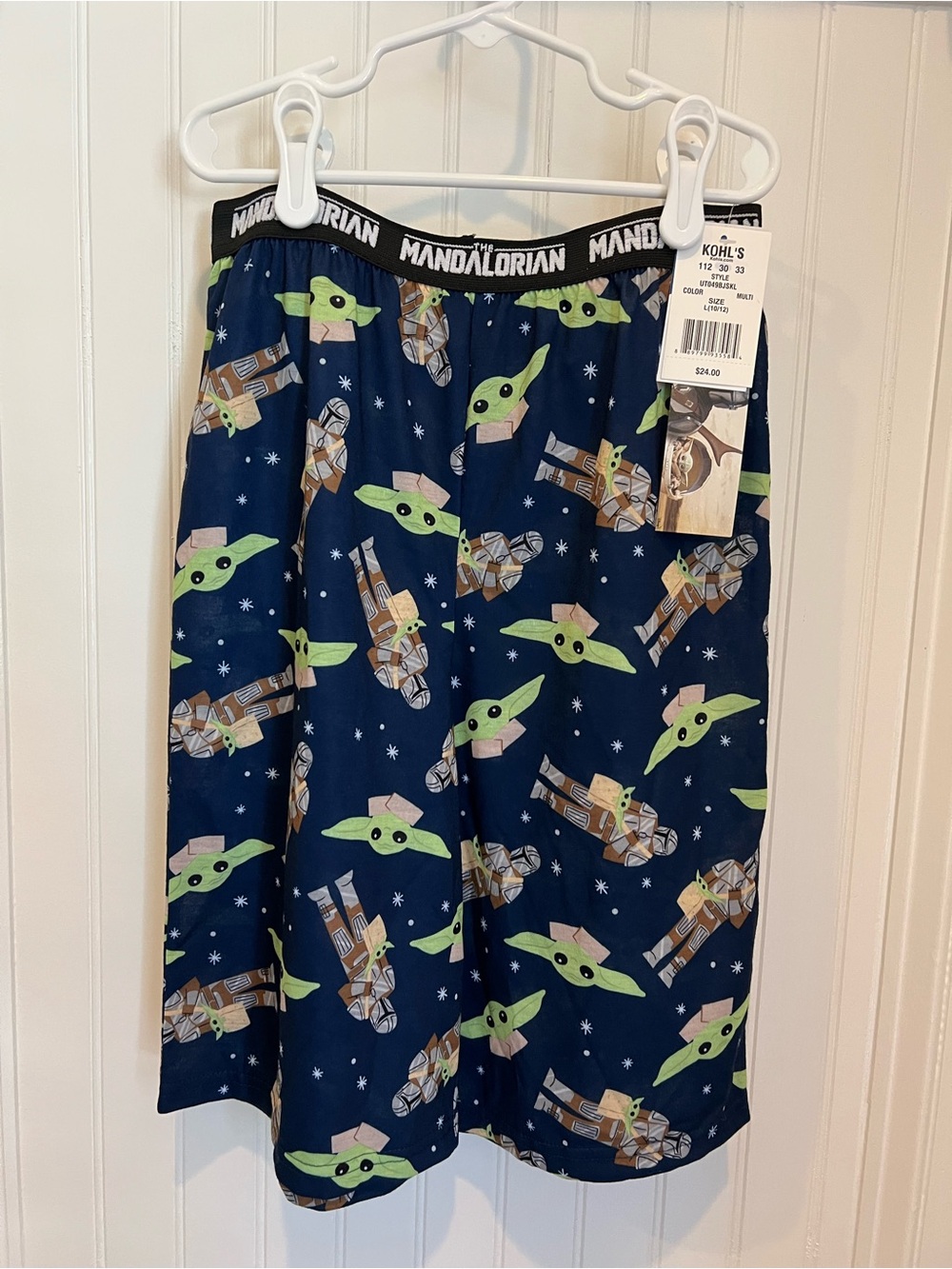 NWT Boys Mandalorian lounge shorts, size 10-12
